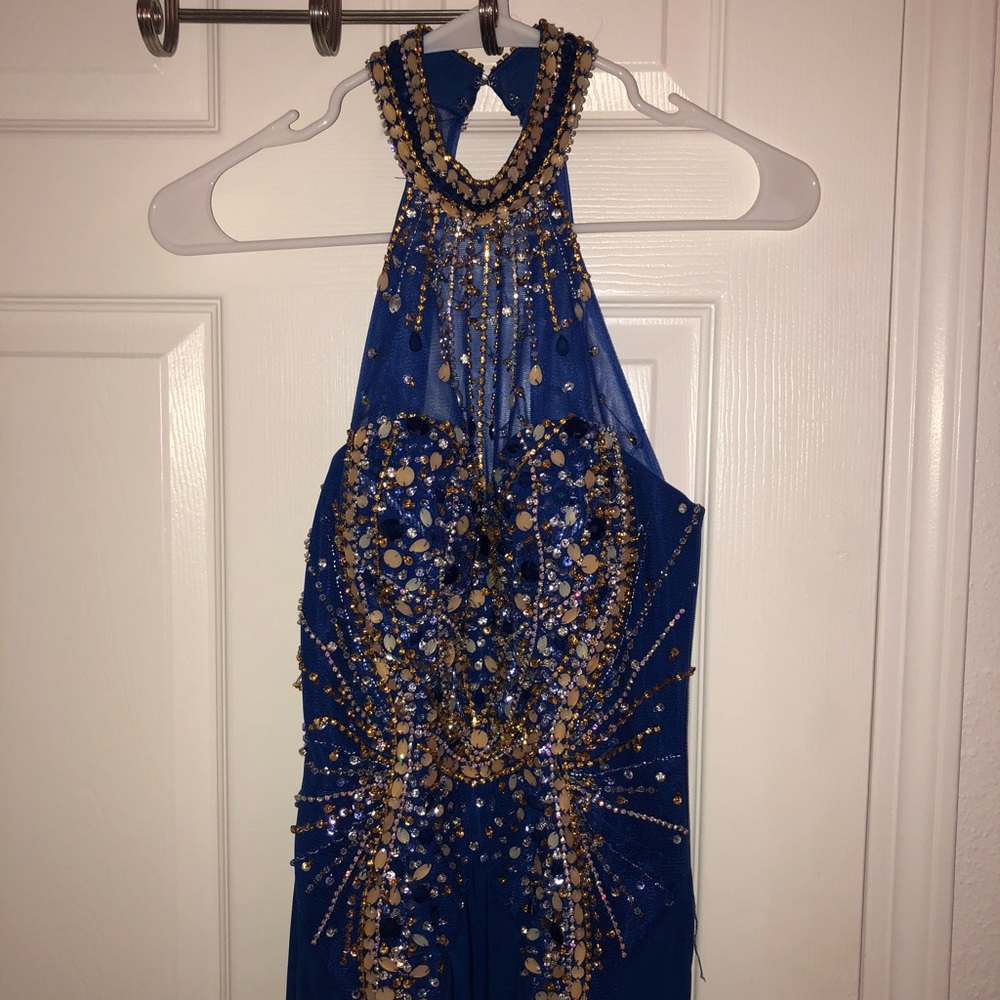 BEAUTIFUL BLUE PROM DRESS